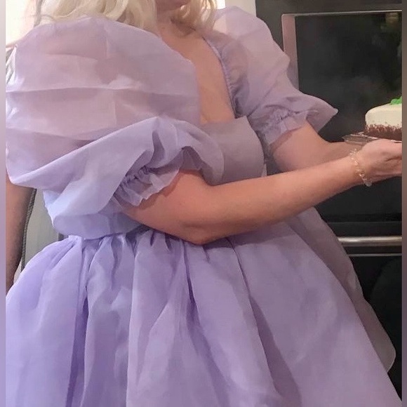 Selkie The Lilac Puff Dress - Picture 3 of 8